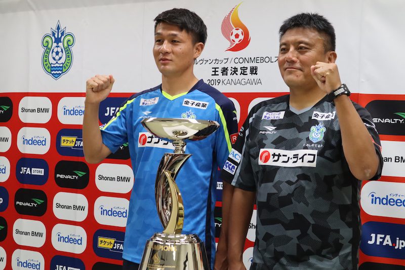 杉岡大暉、曺貴裁